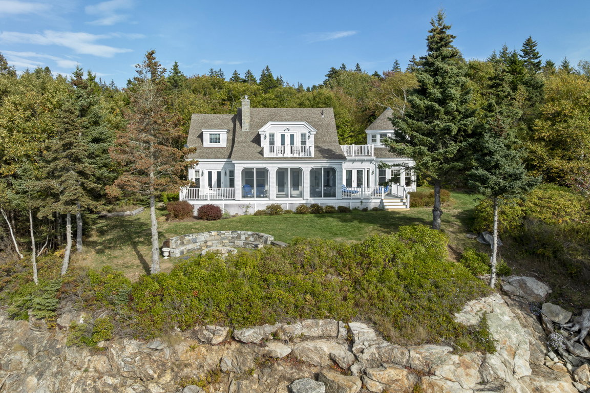 26 Miradon Lane Southport