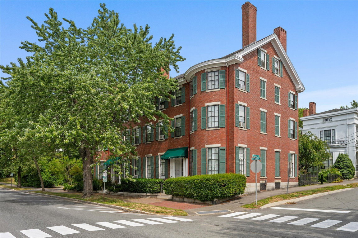 77 Broadway  Bangor