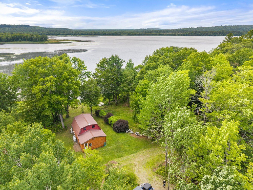 55 Willigar Lane Island Falls