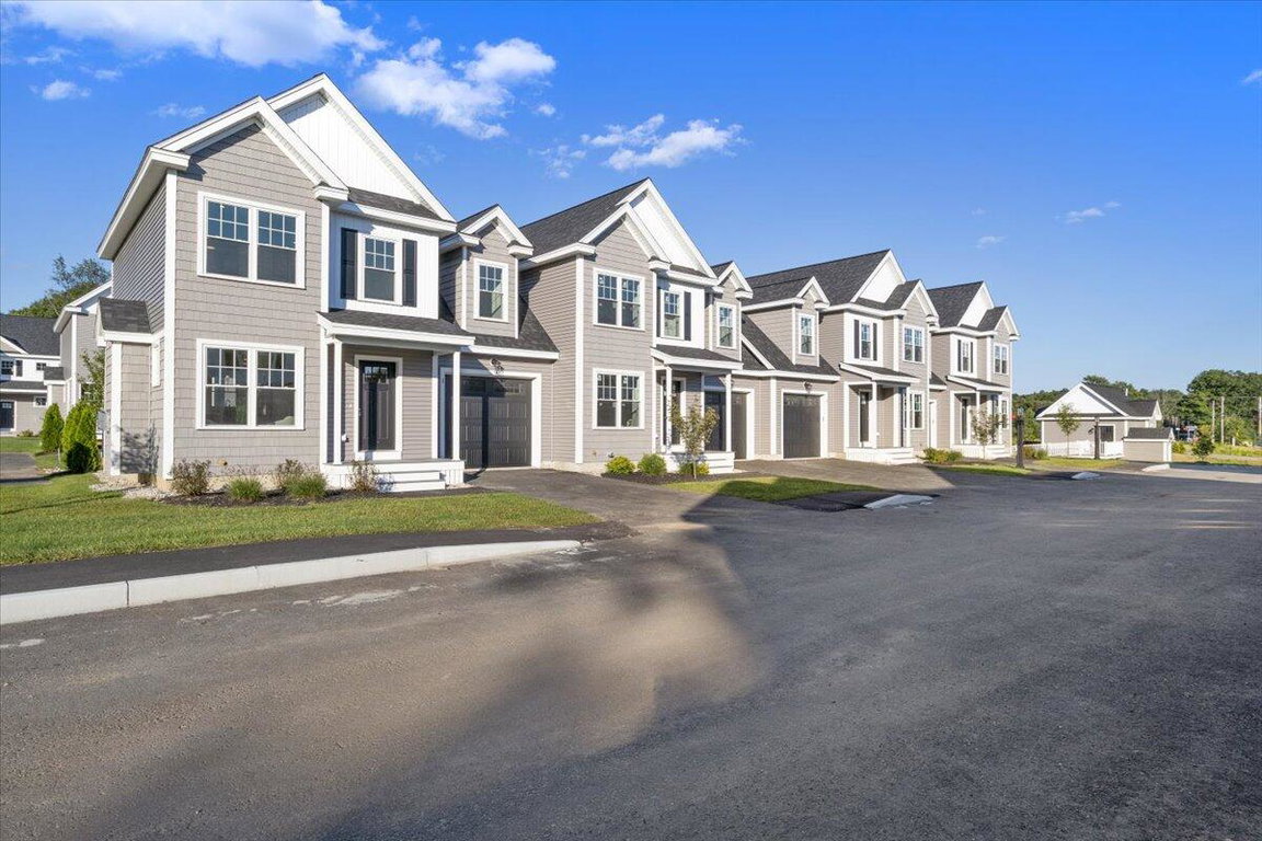 25 Regency Circle Kittery
