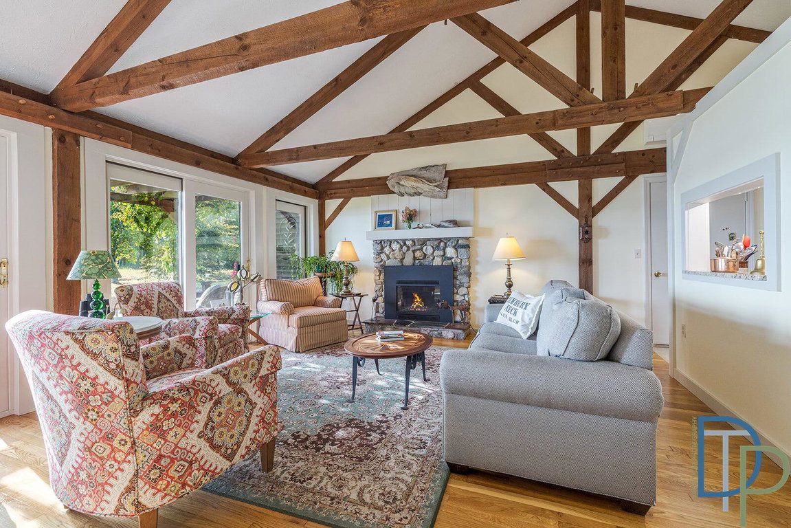 1035newburyneck - 6