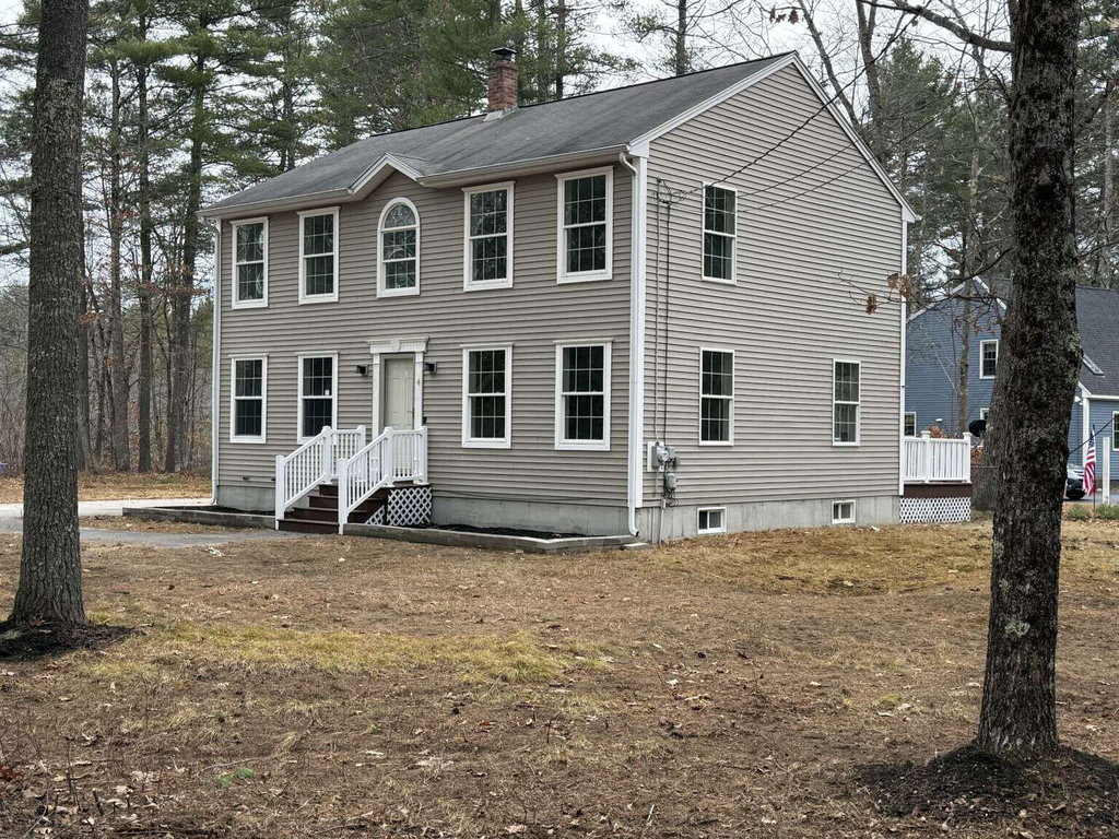 4 Imperial Way Waterboro