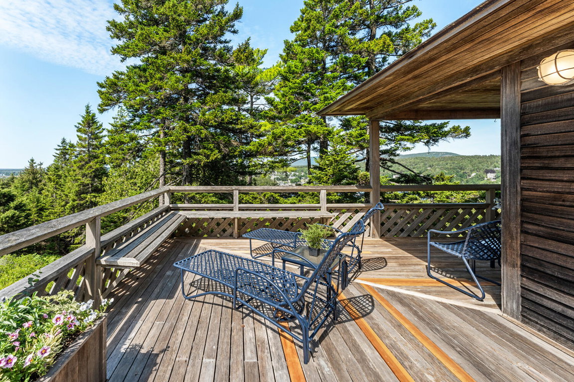 Deck off Living Room