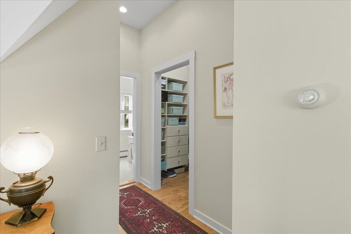 034-Harley_s Way - Interior