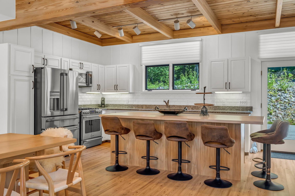 23-web-or-mls-195-branchview-dr