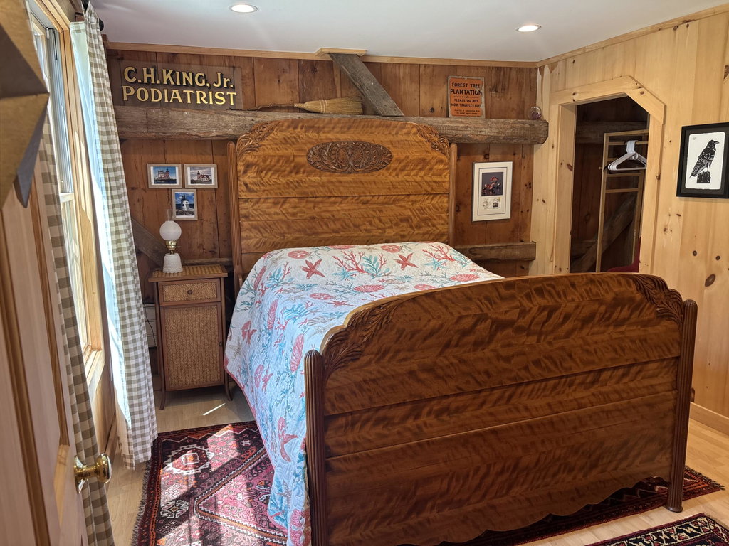 Bedroom Down