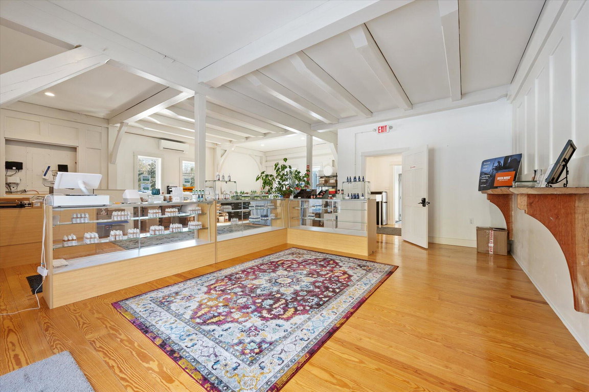 25-380 Ellsworth Rd