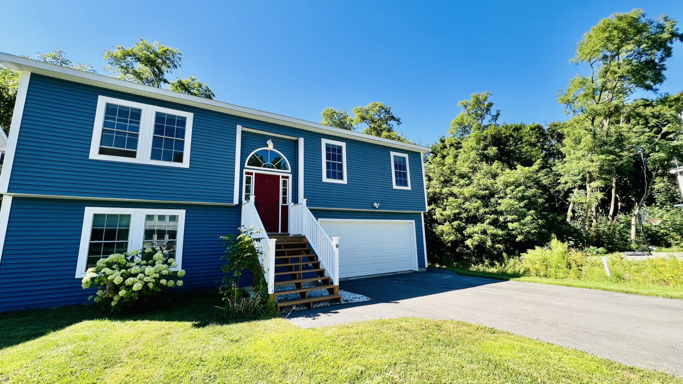 40 Ellis Court Bangor