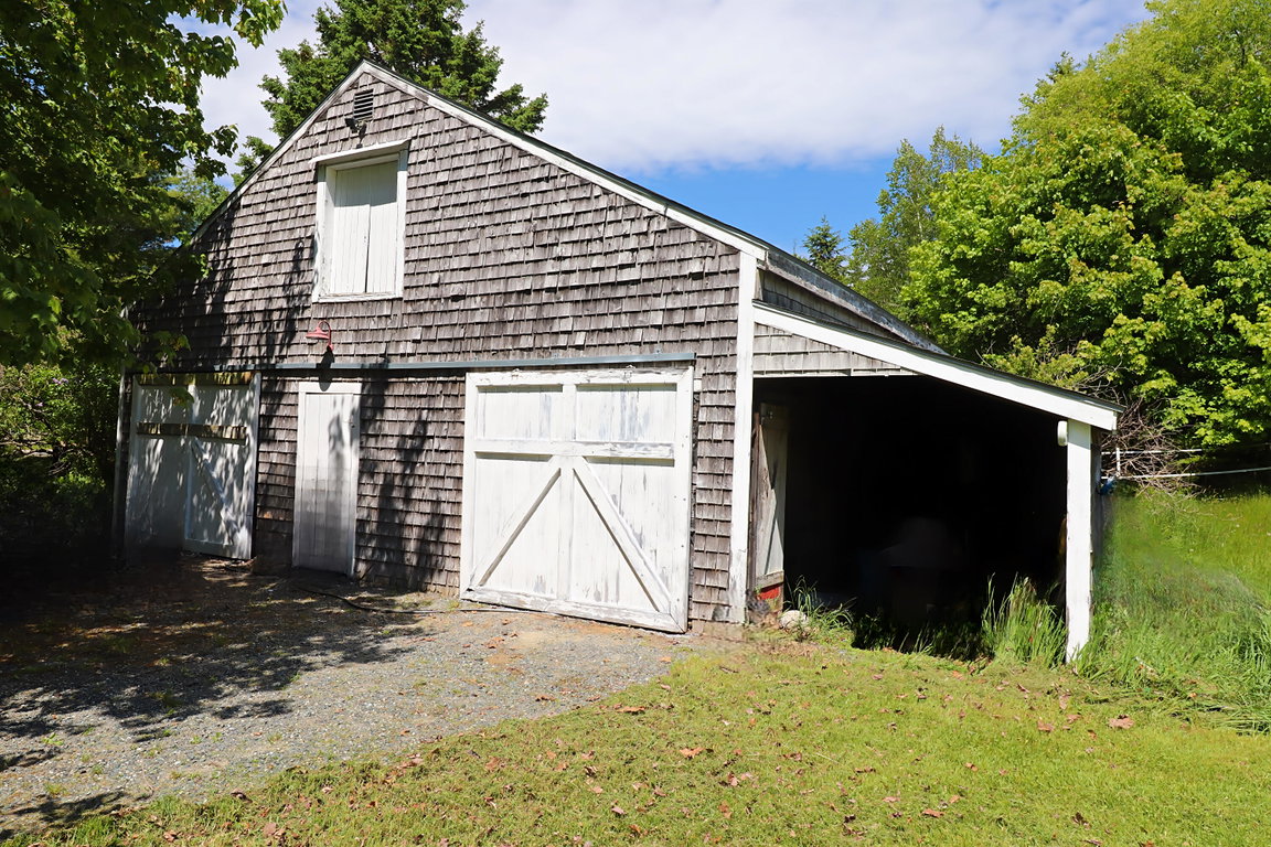 Barn