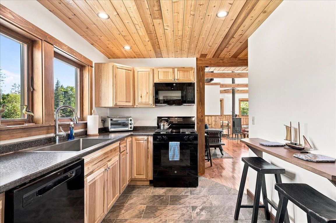 14-283 Dow Rd (10 of 46)