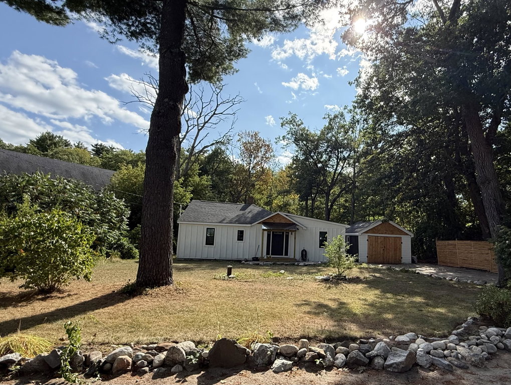 4 Highland Avenue Cumberland