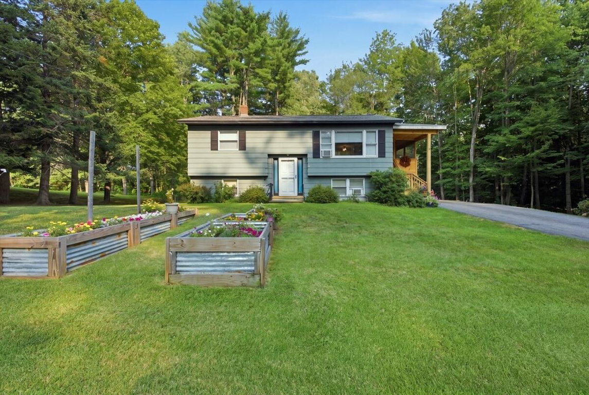 4 Frederick Avenue Paris