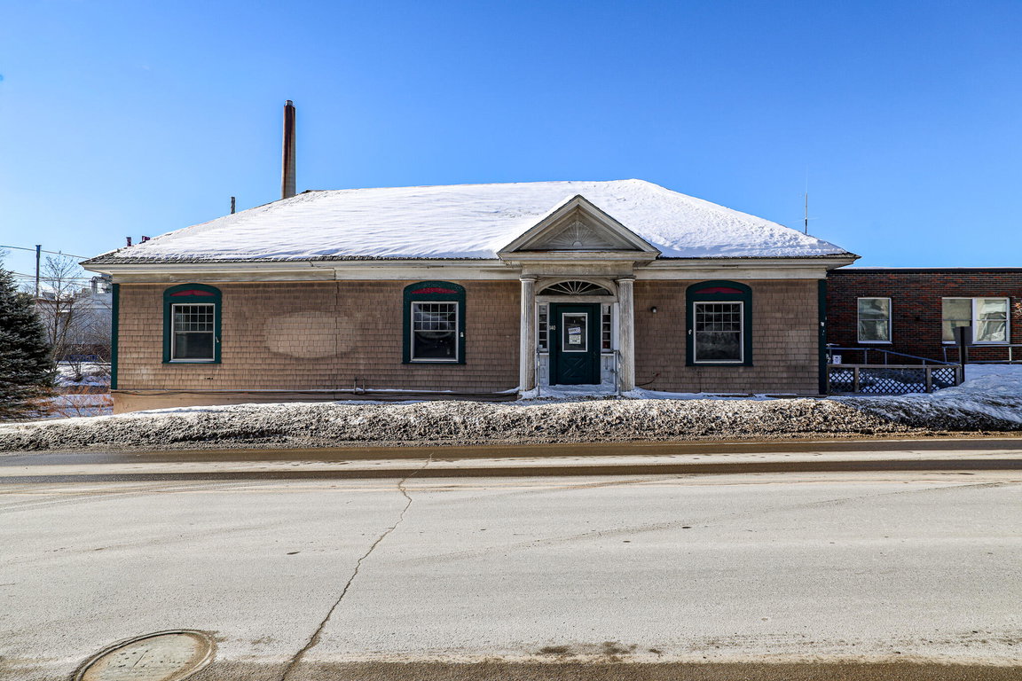 140 Main Street Mexico
