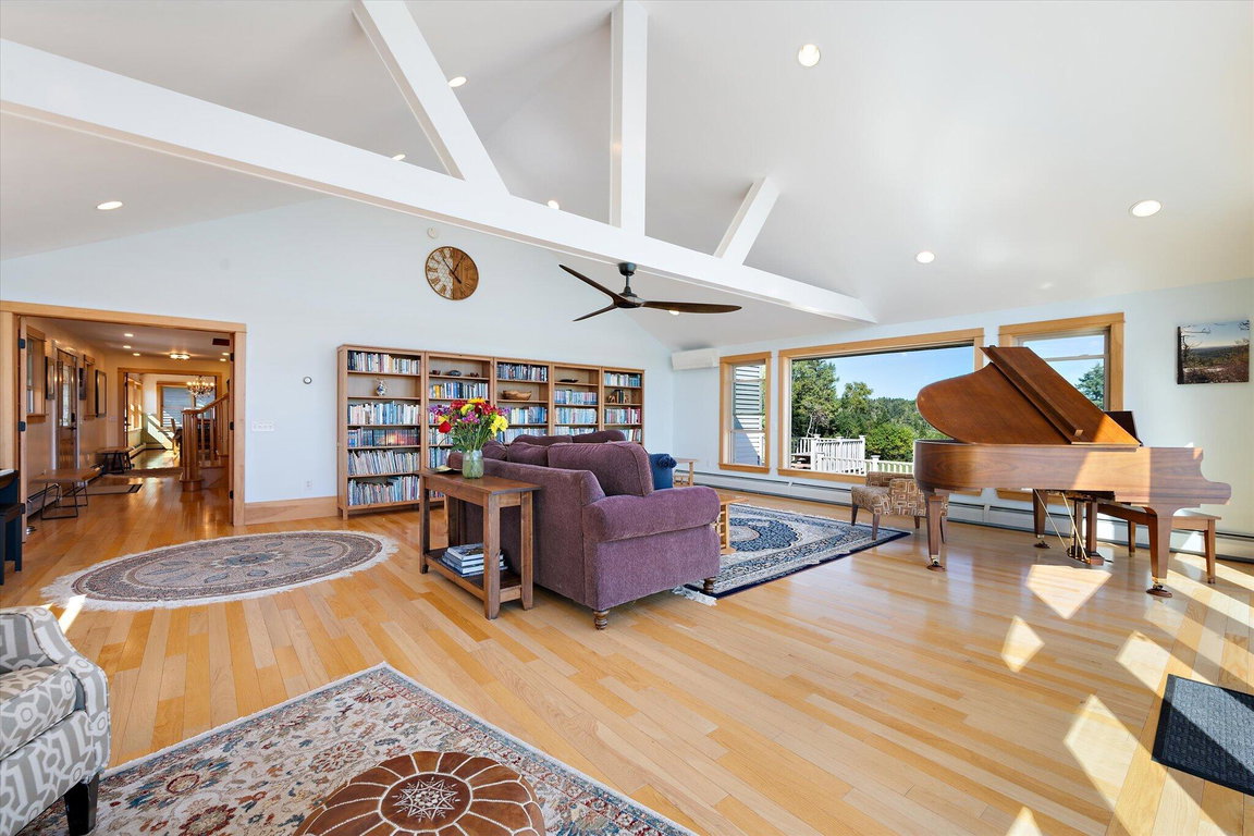 024-Living Room