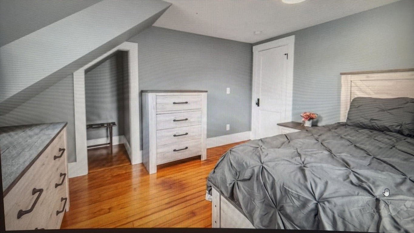 324 2nd bedroom