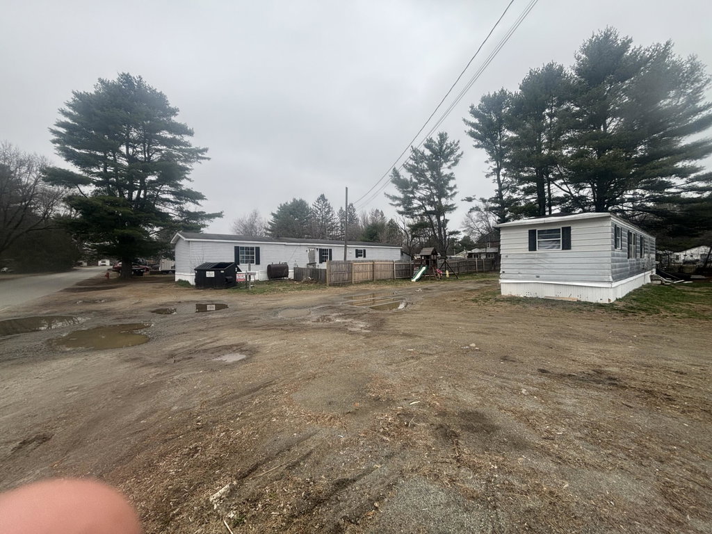 15,19 Adams Street Skowhegan