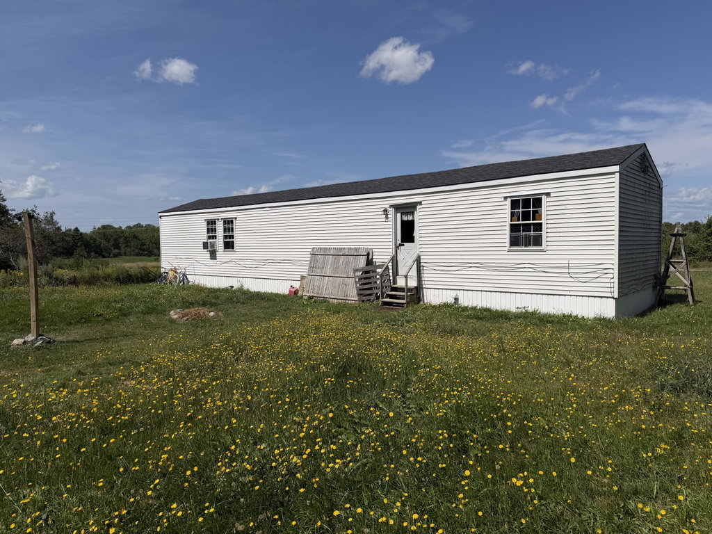 42 Booker Lane Clinton