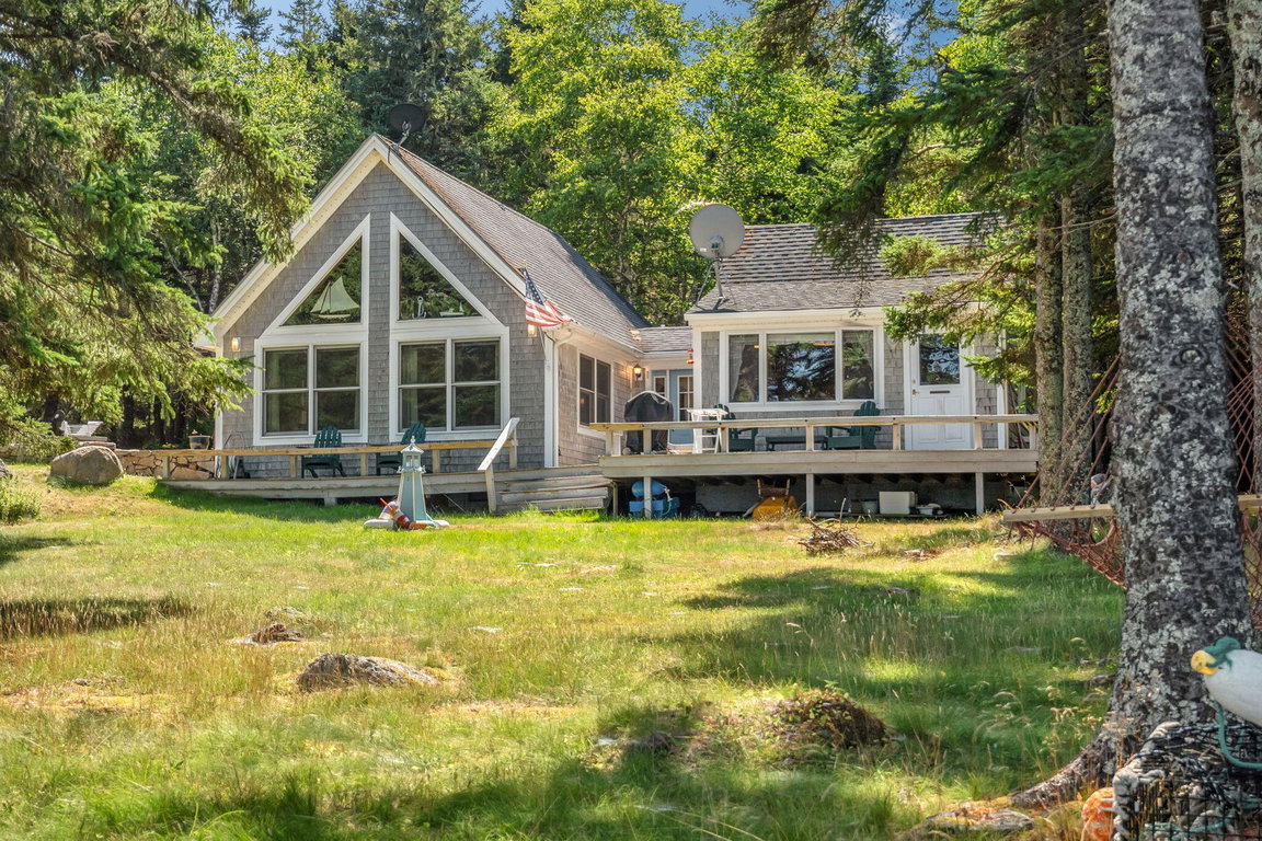 60-web-or-mls-142-e-point-rd