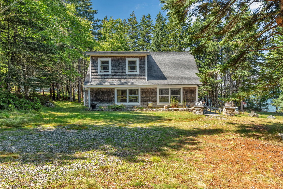 2-web-or-mls-142-e-point-rd