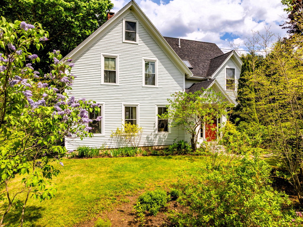 29 Spruce  Rockport