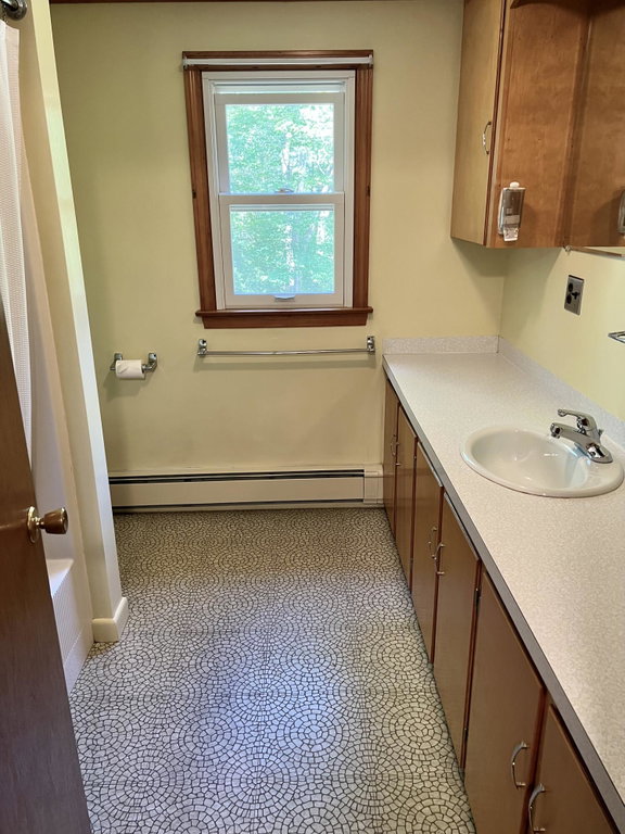 Full bathroom on second floor