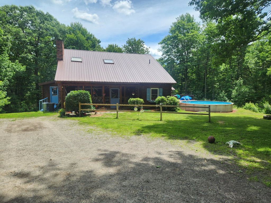19 Hemlock Park Drive Jefferson