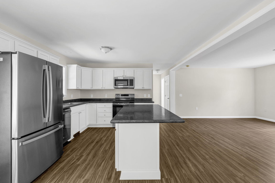 7-web-or-mls-63-bridgetwin-rd