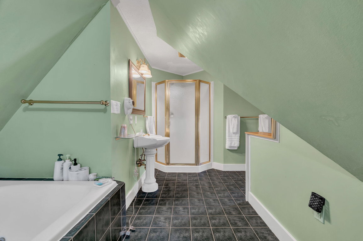 56-web-or-mls-11-high-st