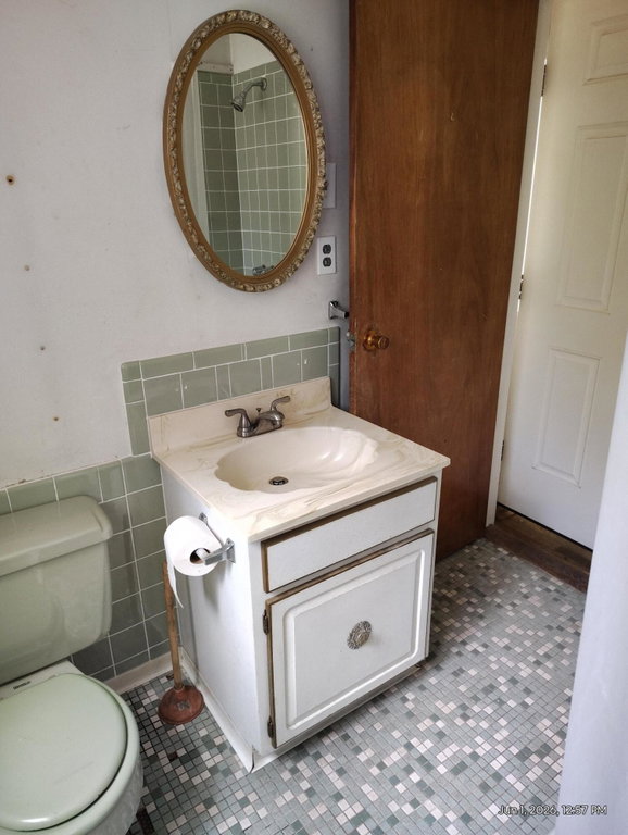 tile bathroom