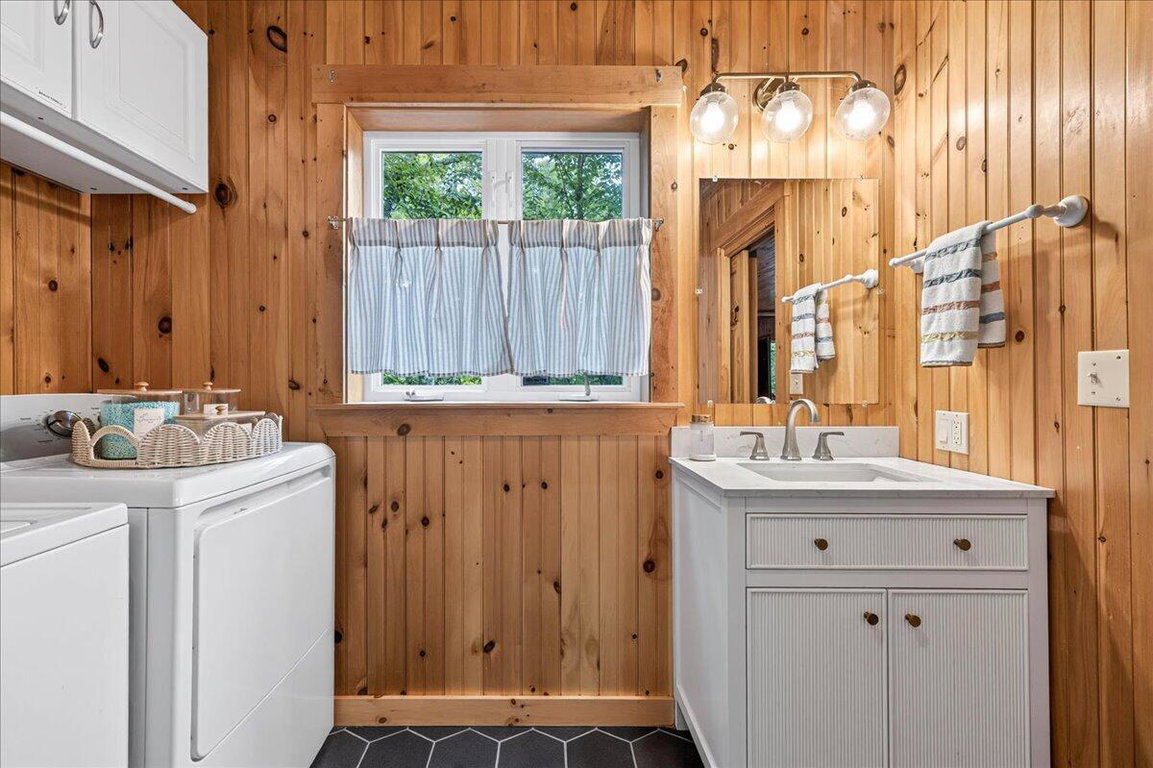 11-705 W Shore Rd (24 of 64)