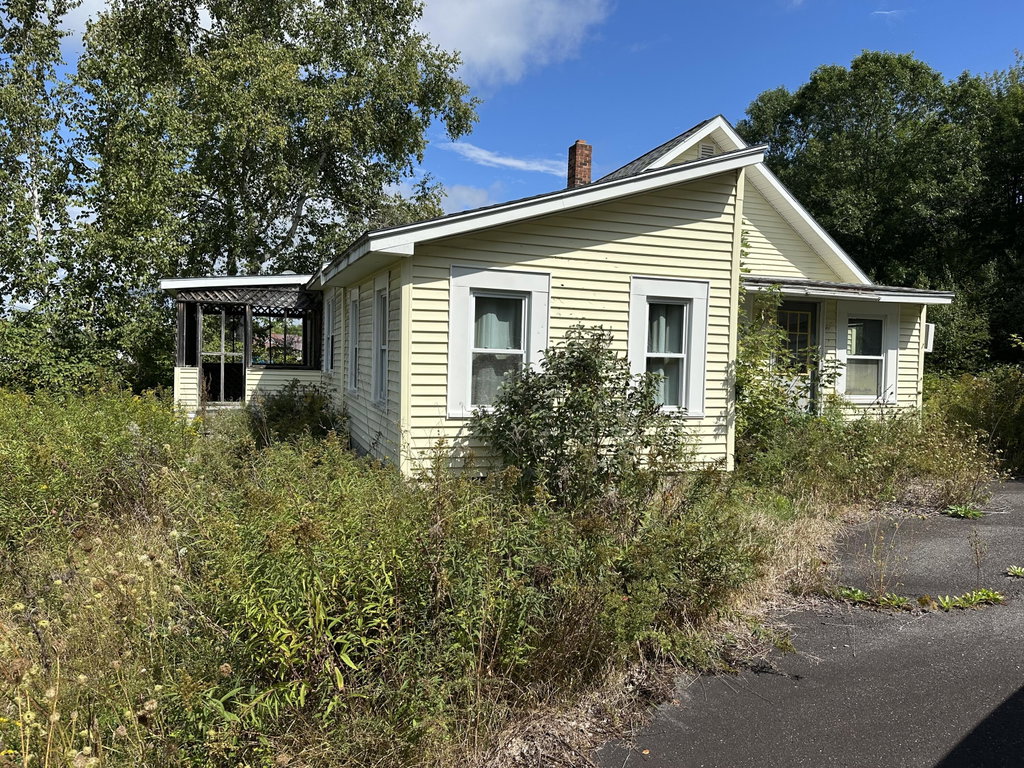 1029 Main Street Lincoln