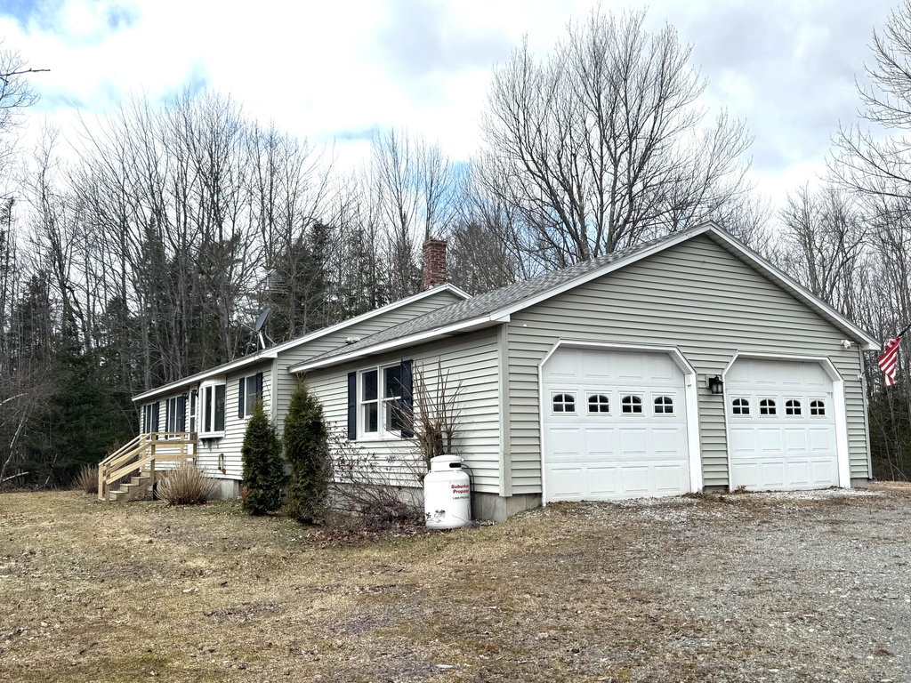 661 Mercer Road Norridgewock
