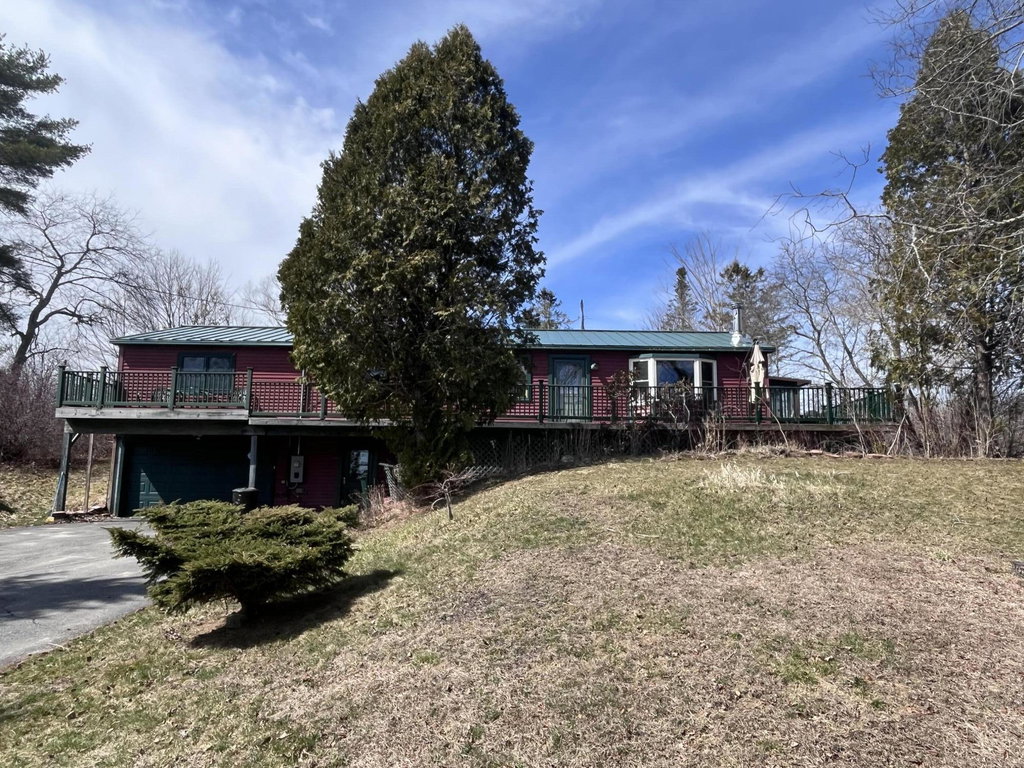 437 Stream Road Winterport