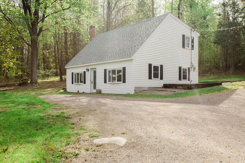 7 Upper Oak Point Road Winterport