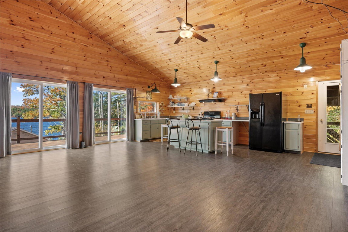 32-Kitchen, living