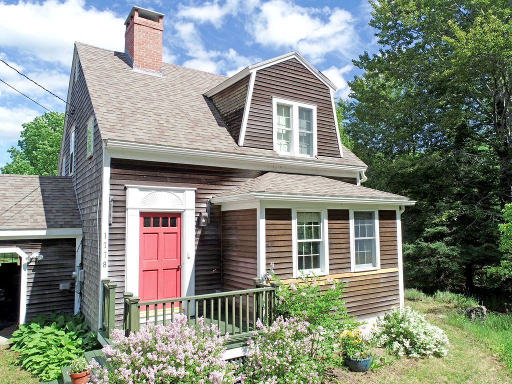 Exterior Home (4)
