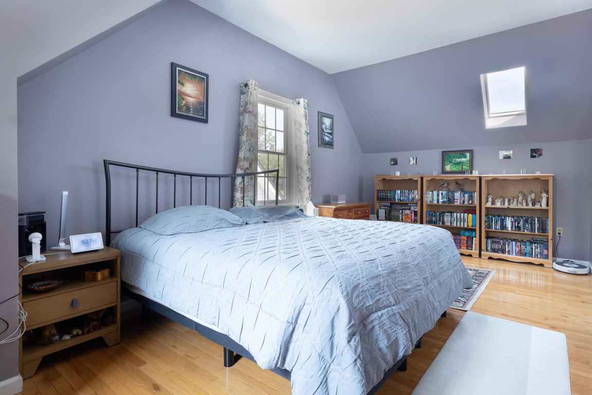 upstairs bedroom 1b