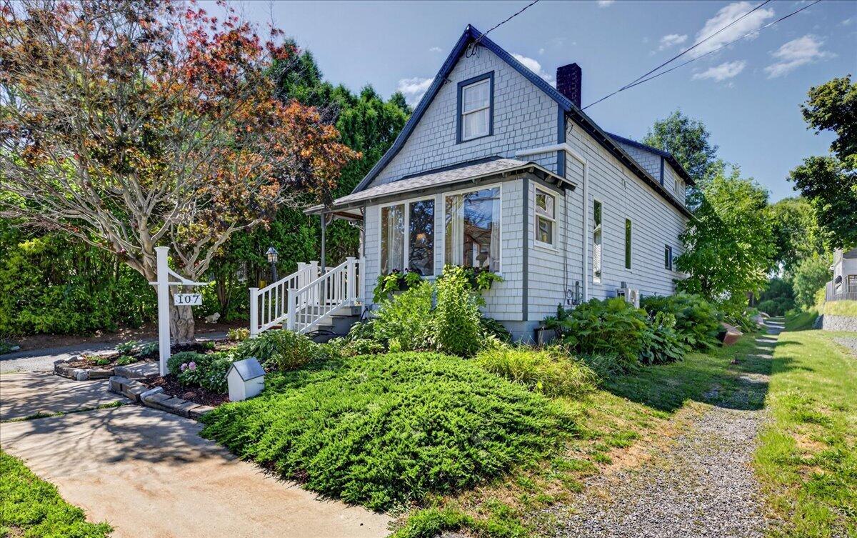79-107 Ledgelawn Ave (95 of 96)