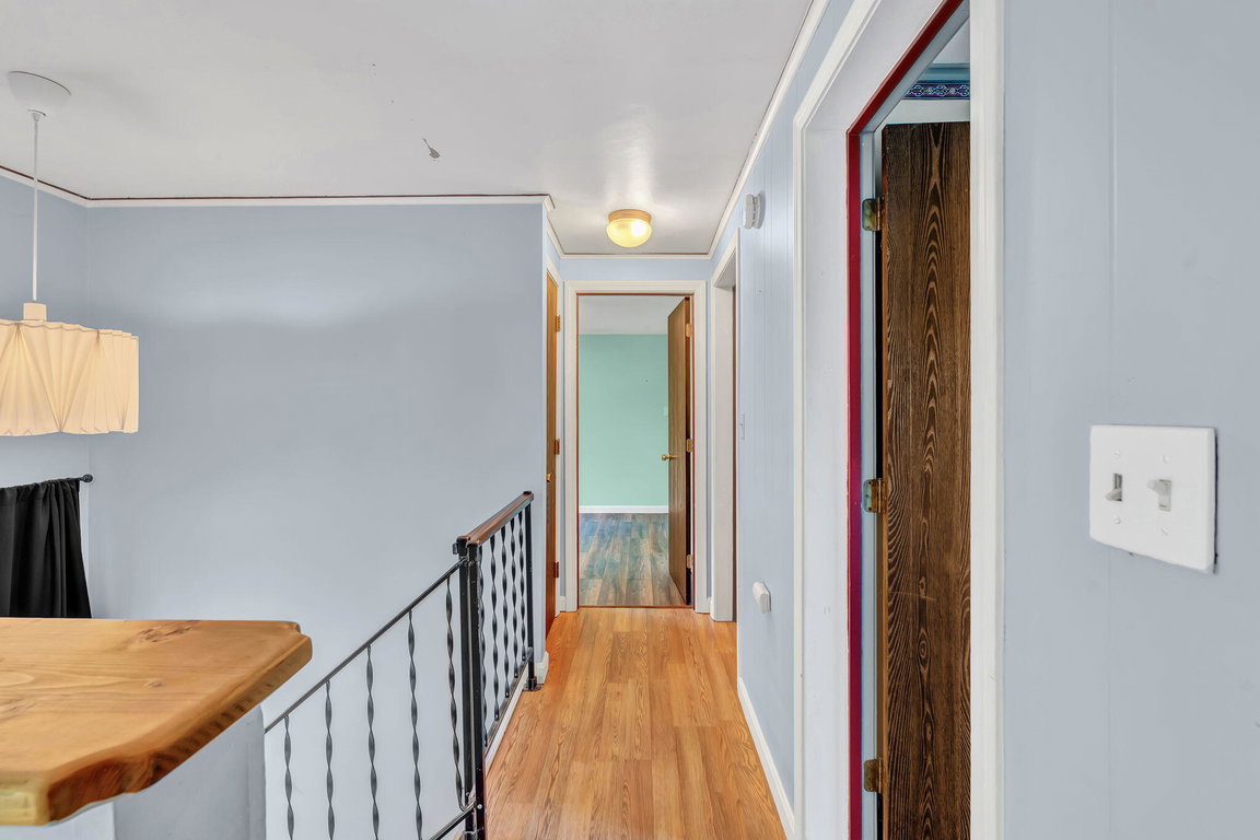 19-web-or-mls-736-eagle-lake-rd