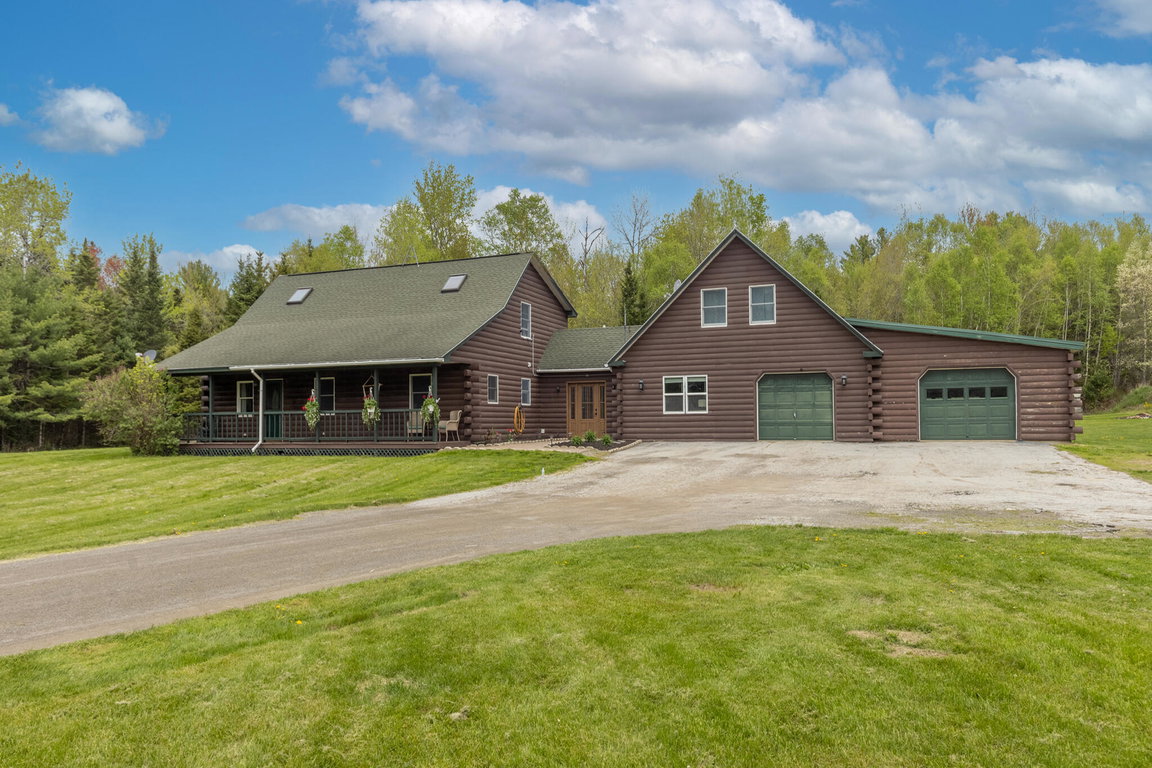 118 County Woods Road Newport
