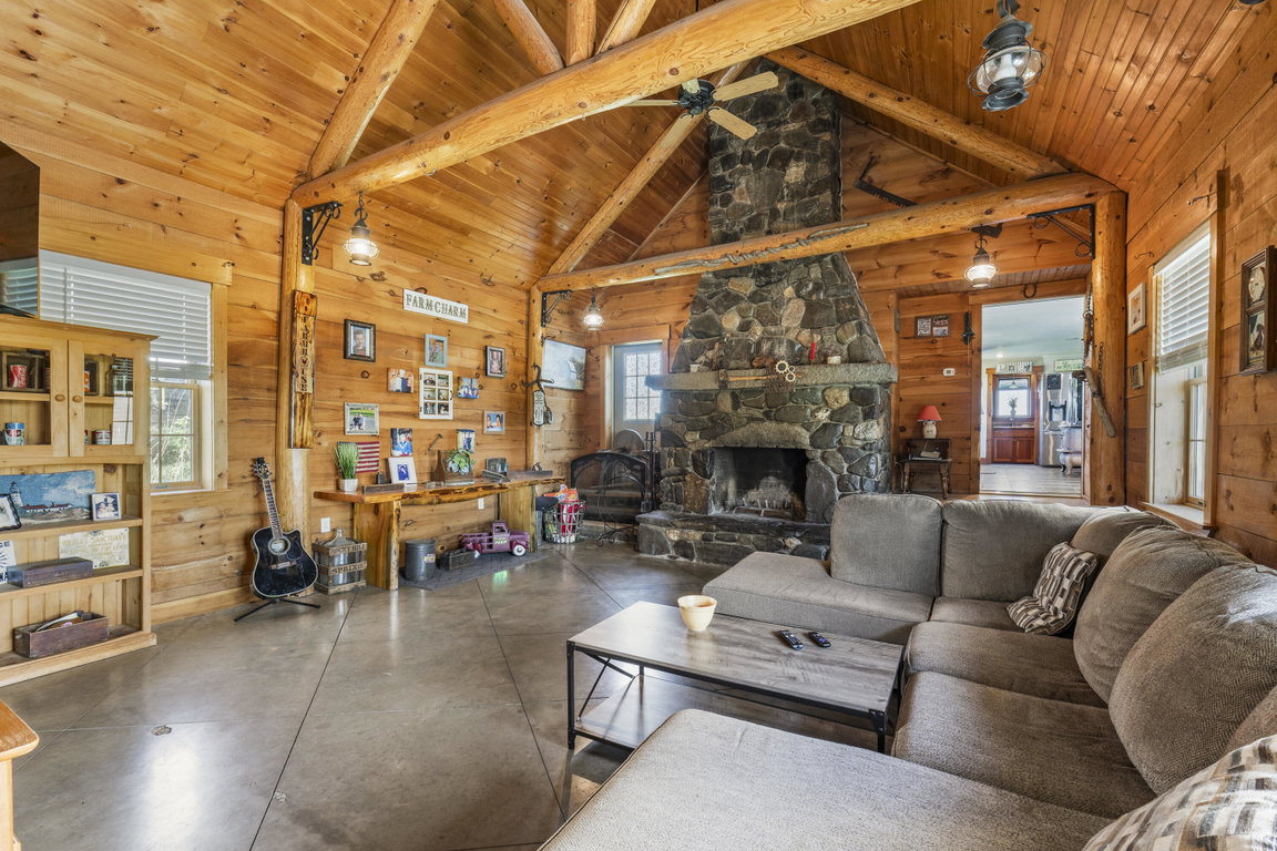 37 Mclaughlin Road Wilton