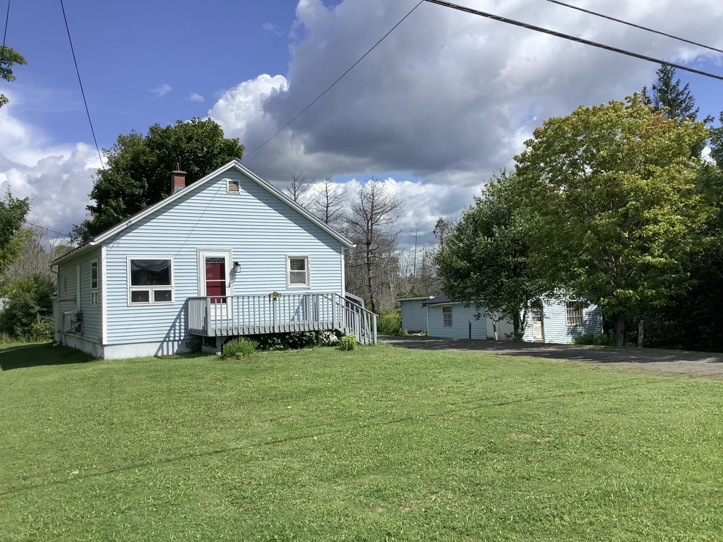325 Houlton Road Fort Fairfield