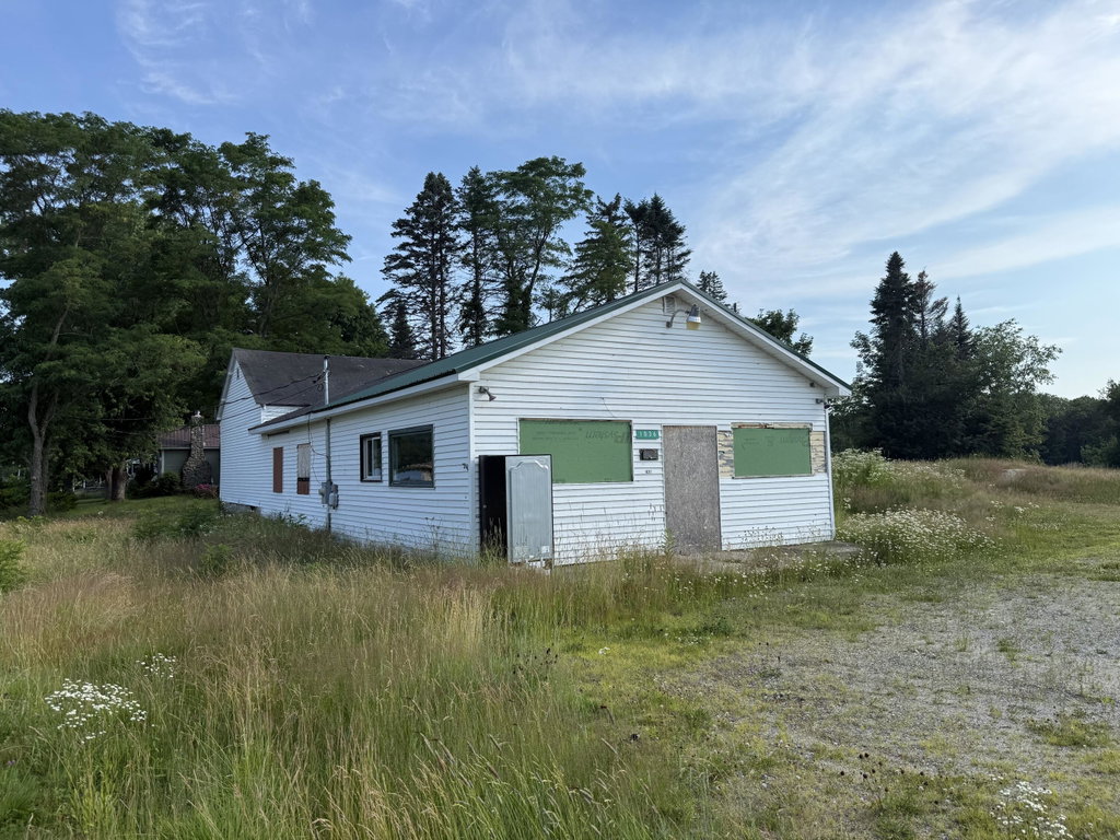 1036 Meadow Road Casco