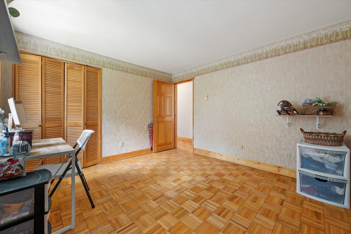 37-Bedroom 3