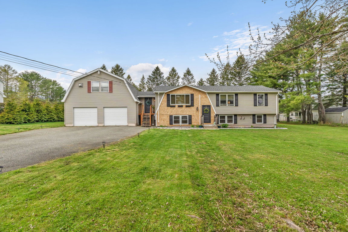 6 Coolidge Avenue Hampden