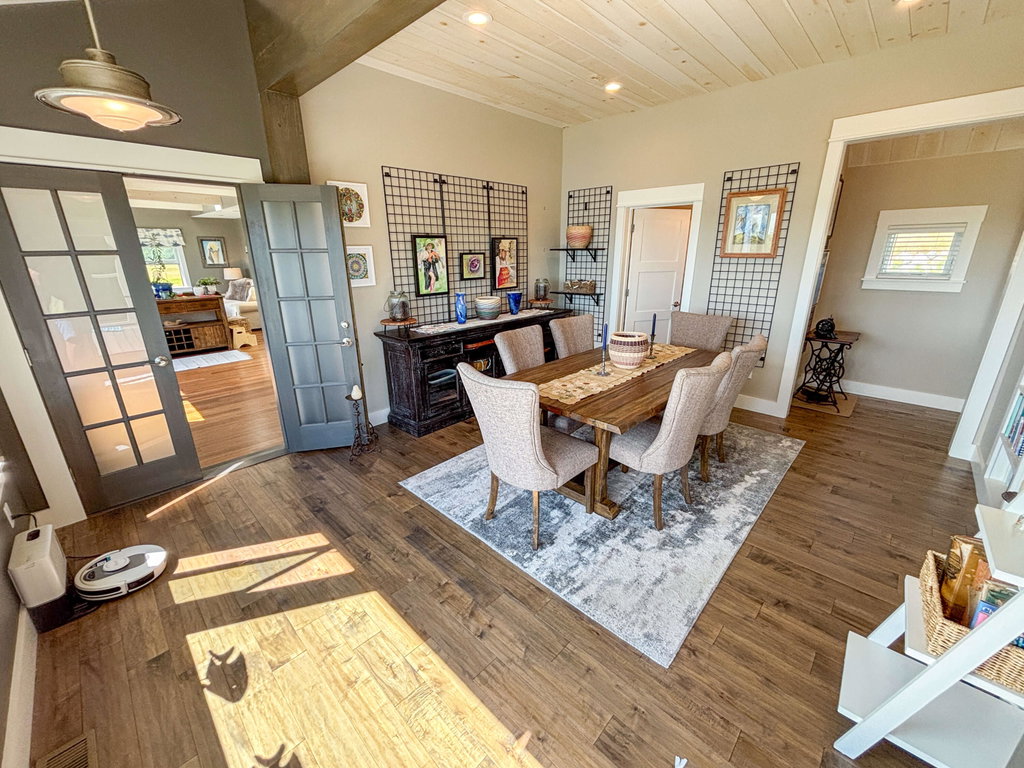 Dining Room (1)