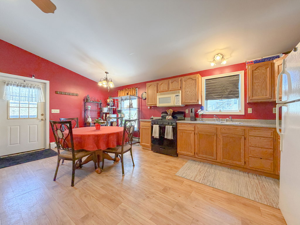 21 Hillside Avenue Casco
