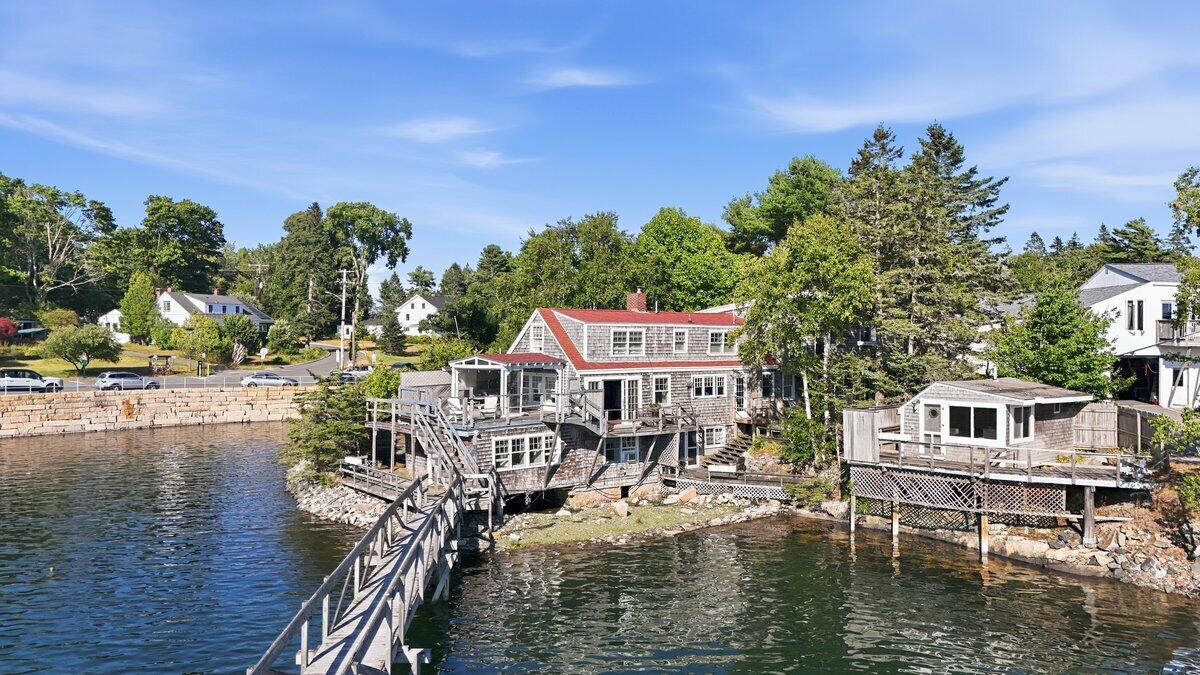 164 Clark Point Rd. 11 of 107 (1)