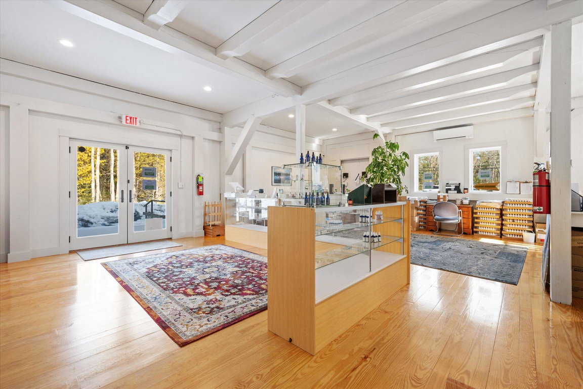 29-380 Ellsworth Rd