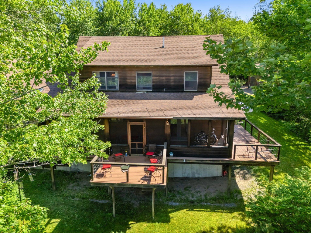 31 Hallbrook Way